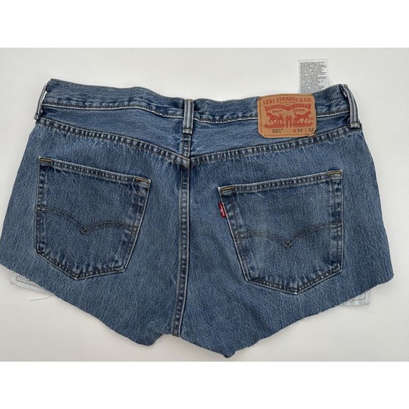 Levi’s 501 Cut Off Shorts Womens 34 Denim High Rise 2” Inseam - Picture 4 of 7